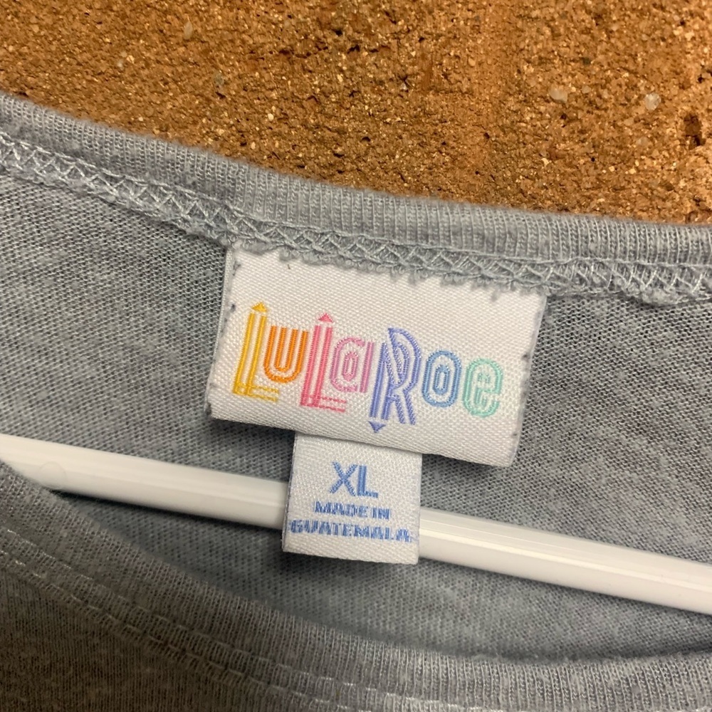 LuLaRoe Randy Top - Picture 3 of 3